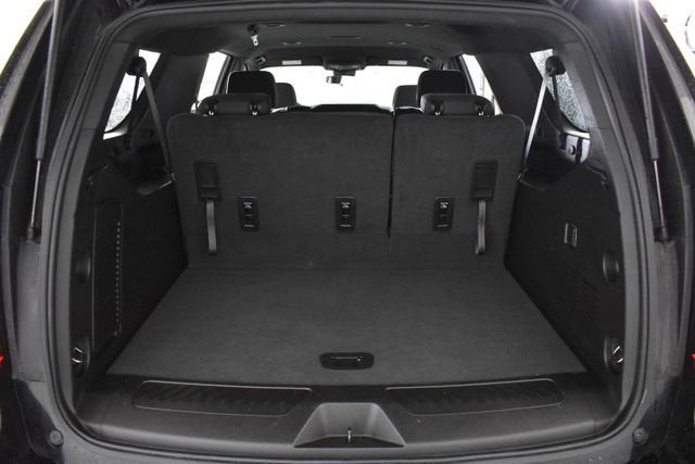 2023 GMC Yukon XL SLE