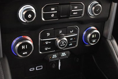 2023 GMC Yukon XL SLE