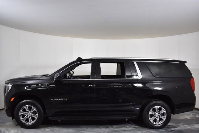 2023 GMC Yukon XL SLE