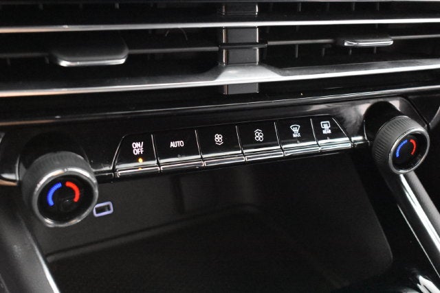 2024 Chevrolet Traverse LS
