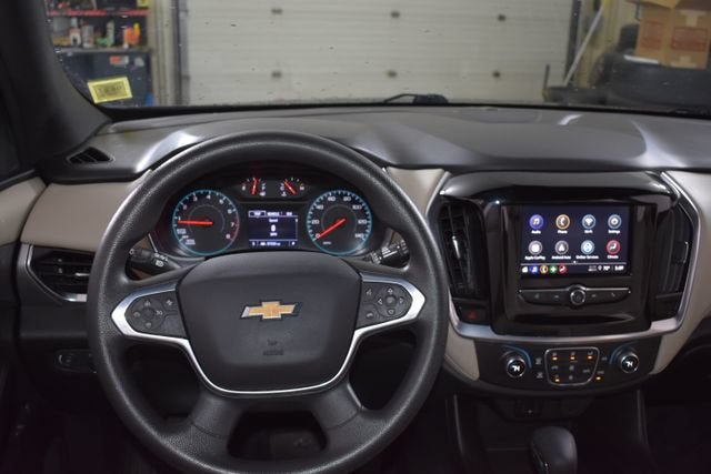 2022 Chevrolet Traverse LS
