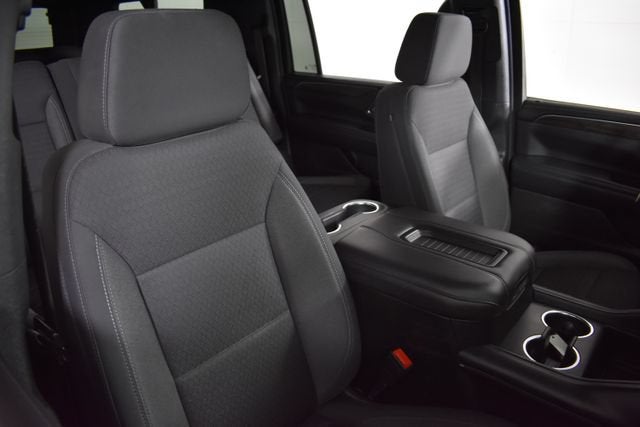 2022 Chevrolet Suburban LS