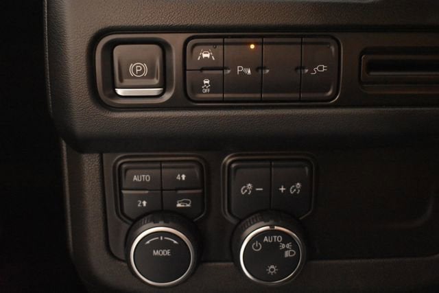 2022 Chevrolet Suburban LS