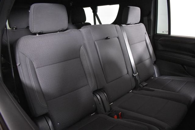 2022 Chevrolet Suburban LS