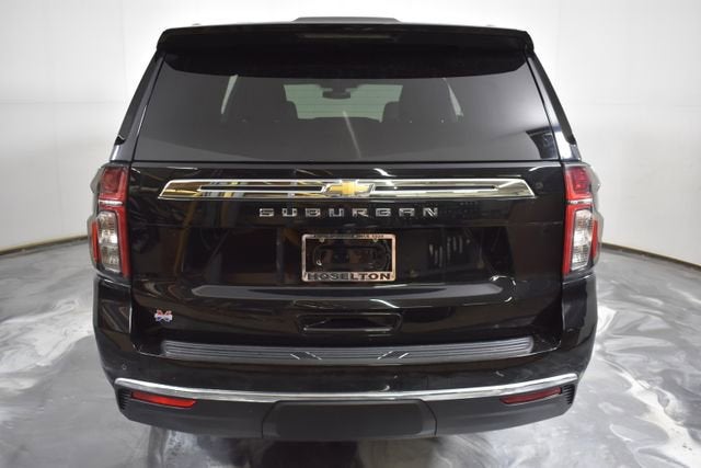 2022 Chevrolet Suburban LS