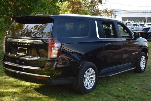 2022 Chevrolet Suburban LS