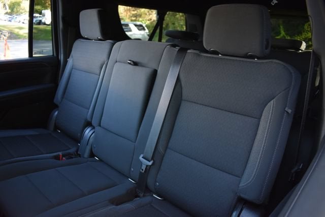 2022 Chevrolet Suburban LS