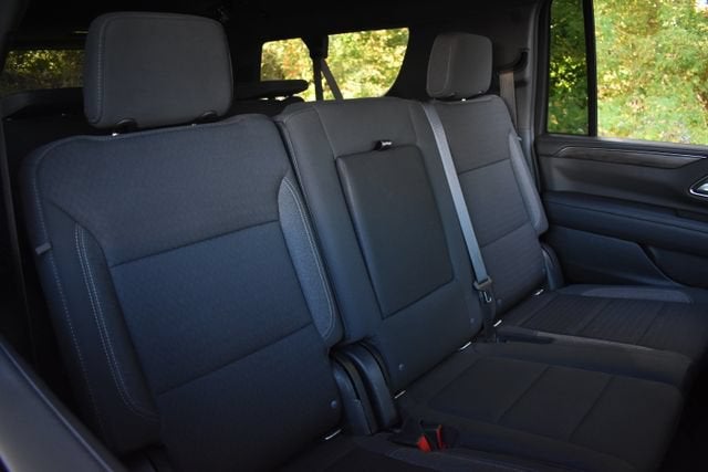 2022 Chevrolet Suburban LS