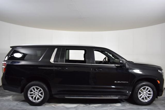 2022 Chevrolet Suburban LS