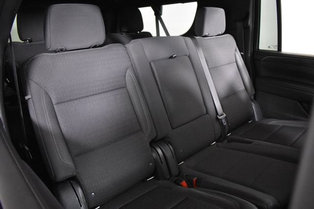 2022 Chevrolet Suburban LS