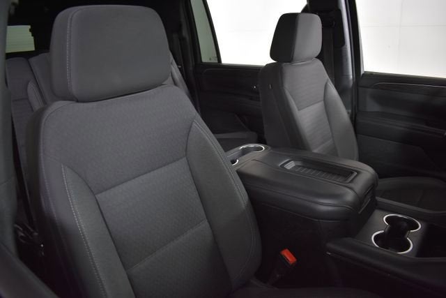 2022 Chevrolet Suburban LS