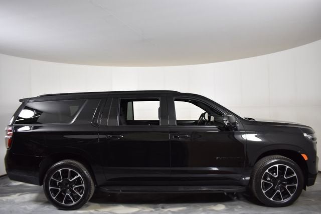 2024 Chevrolet Suburban RST