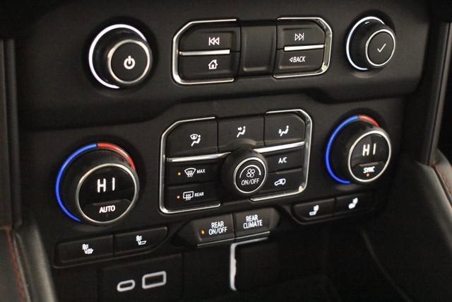 2022 Chevrolet Suburban RST