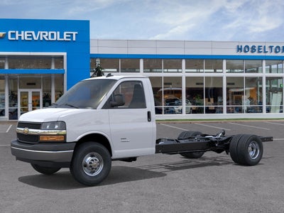 2025 Chevrolet Express Cutaway 3500 1WT