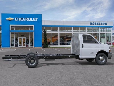 2026 Chevrolet Express Cutaway 3500 1WT