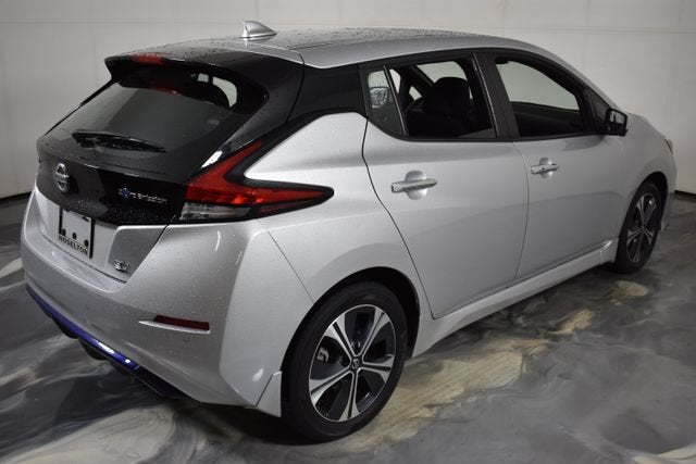 2022 Nissan LEAF SV PLUS