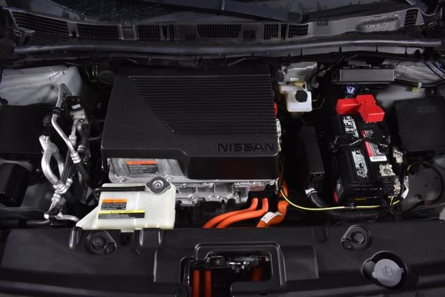 2022 Nissan LEAF SV PLUS