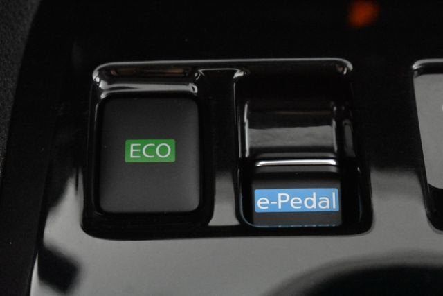 2022 Nissan LEAF SV PLUS
