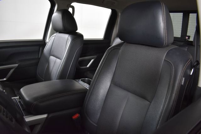 2017 Nissan Titan SL