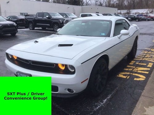 2016 Dodge Challenger SXT Plus