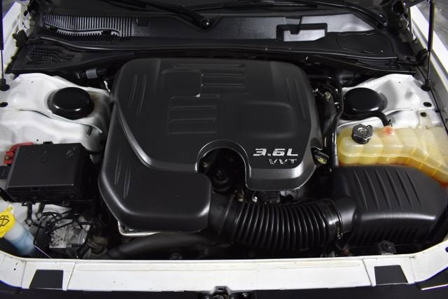 2016 Dodge Challenger SXT Plus