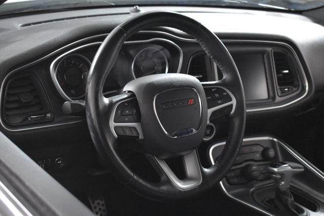 2016 Dodge Challenger SXT Plus