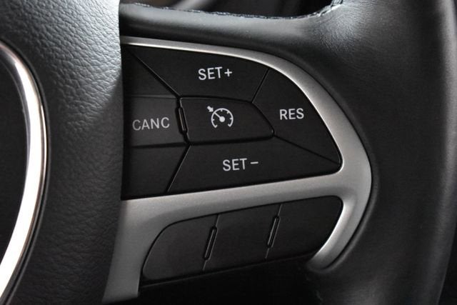 2016 Dodge Challenger SXT Plus