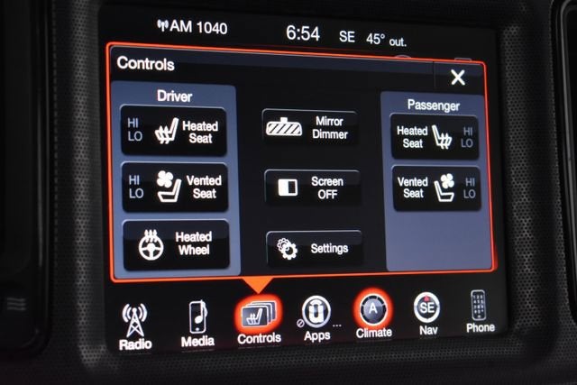 2016 Dodge Challenger SXT Plus