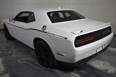 2016 Dodge Challenger SXT Plus