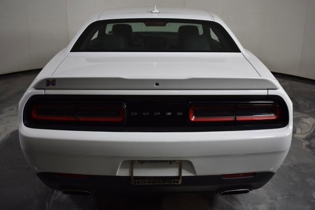 2016 Dodge Challenger SXT Plus
