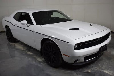 2016 Dodge Challenger SXT Plus