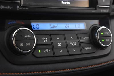 2017 Toyota RAV4 SE