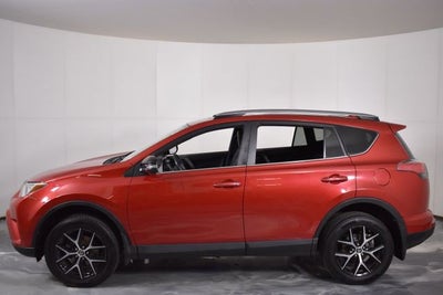 2017 Toyota RAV4 SE