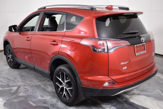 2017 Toyota RAV4 SE