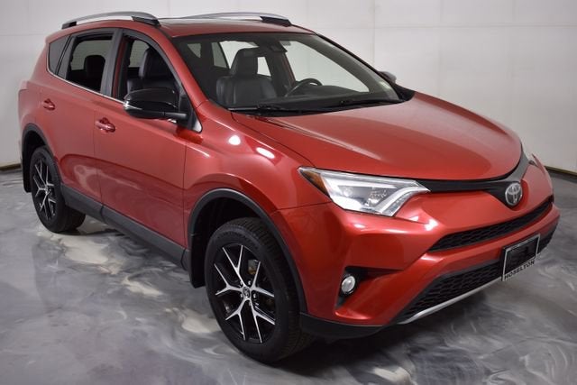 2017 Toyota RAV4 SE