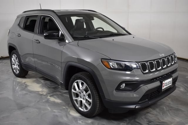 2023 Jeep Compass Latitude Lux