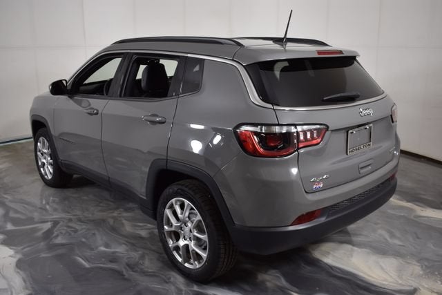 2023 Jeep Compass Latitude Lux
