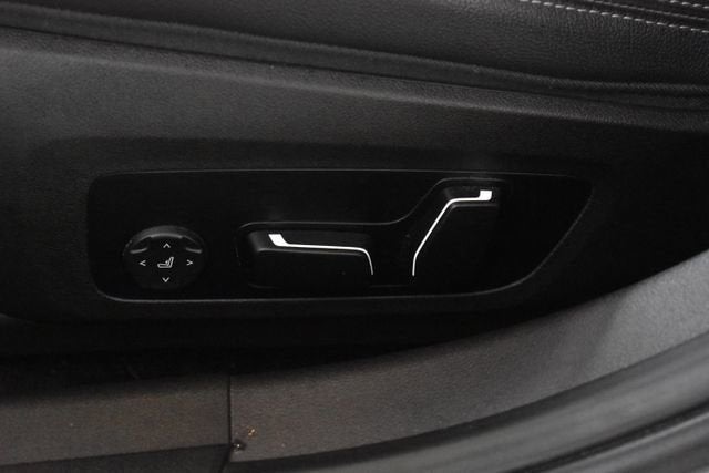 2024 BMW 3 Series 330i xDrive