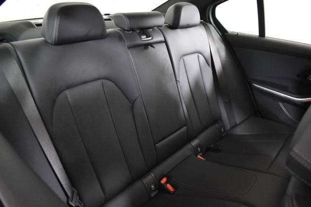 2024 BMW 3 Series 330i xDrive