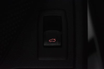 2024 BMW 3 Series 330i xDrive