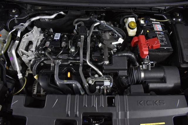 2025 Nissan Kicks SV