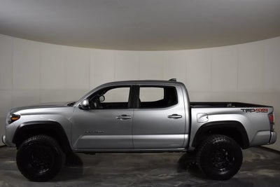 2022 Toyota Tacoma 4WD SR