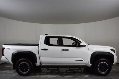 2024 Toyota Tacoma 4WD SR5