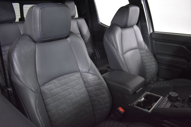 2024 Toyota Tacoma 4WD SR5