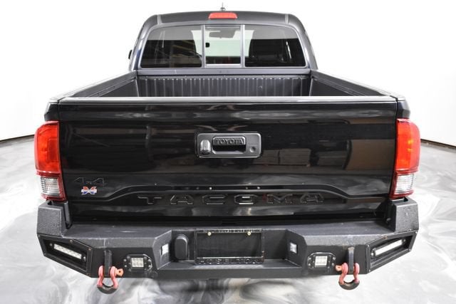 2022 Toyota Tacoma 4WD SR