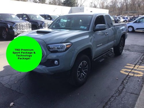 2022 Toyota Tacoma 4WD SR