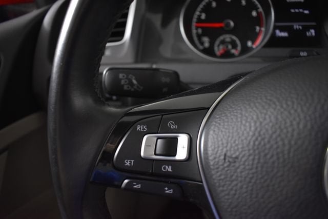 2018 Volkswagen Golf S