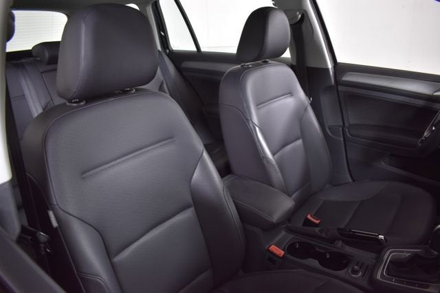 2015 Volkswagen Golf SportWagen TDI S
