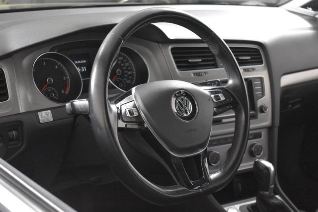 2015 Volkswagen Golf SportWagen TDI S