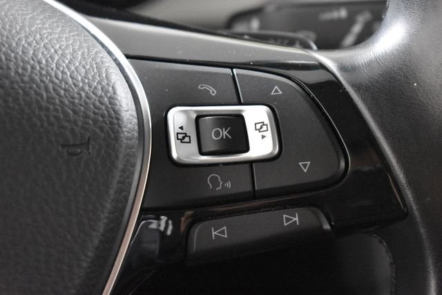 2015 Volkswagen Golf SportWagen TDI S